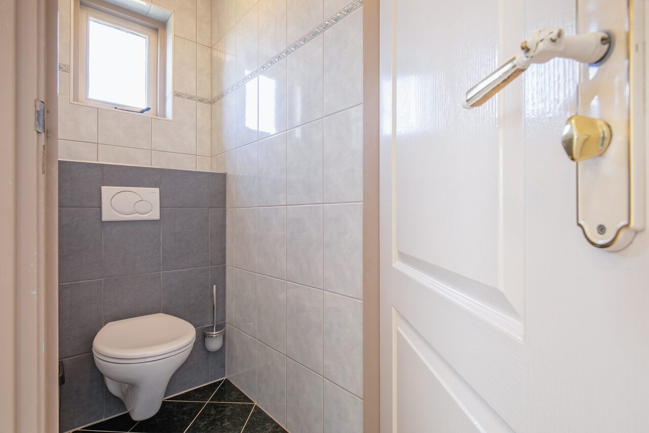 Separate Toilette
